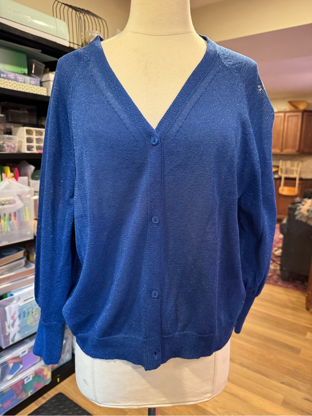 KUJTEN featherlight shimmer cardigan sz M